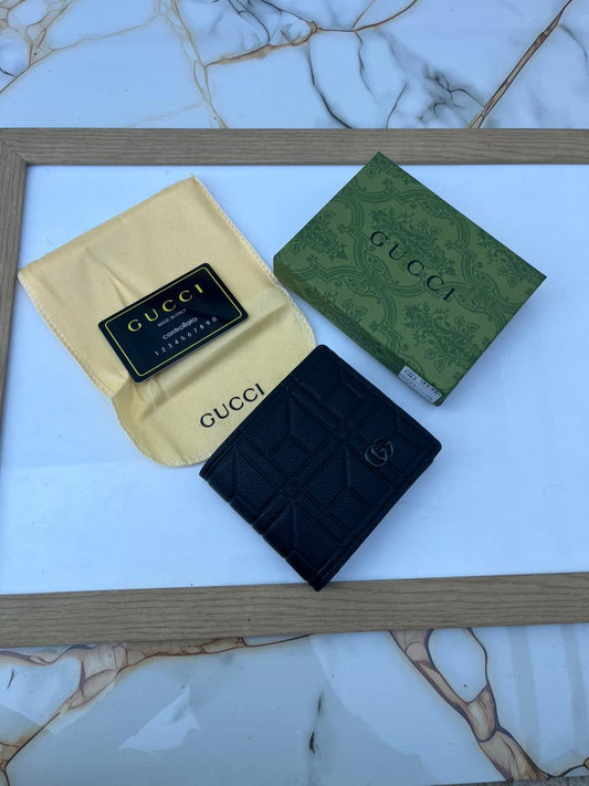 GUCCI WALLET!!!!